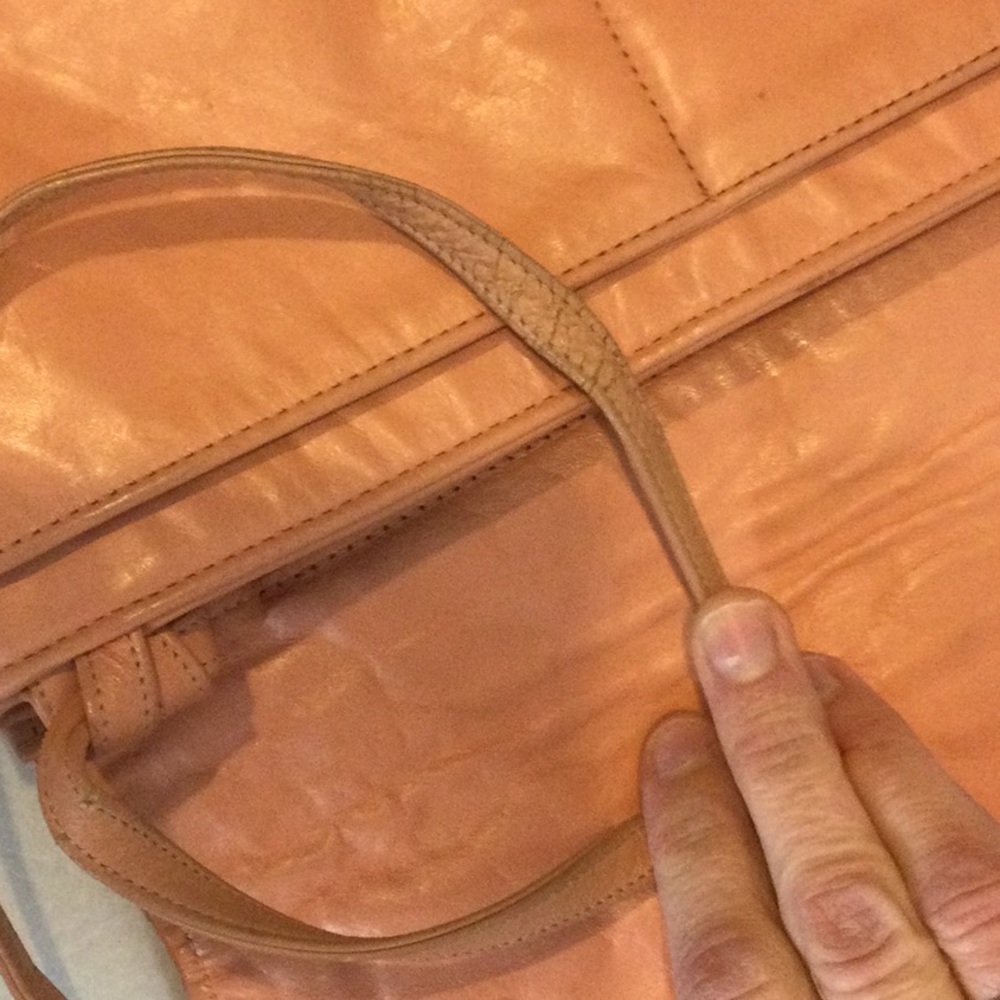 Peach Bag 🍑 - Picture 5 of 5